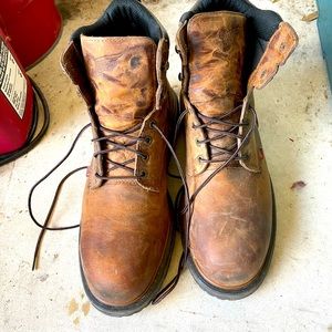 Red Wing Boots only worn 1 or 2 times Size 12